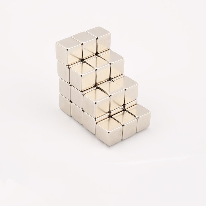 silne magnesy ziem rzadkich